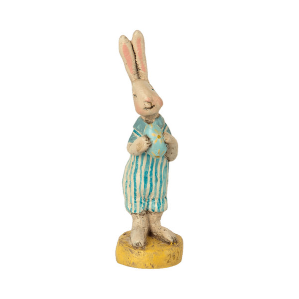 Osterhase Easter Bunny No. 9 mit blau-weiß gestreifter Hose von Maileg, 15 cm